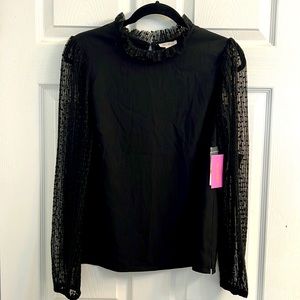 NWT Riley & Rae Women Black Long Sheer Sleeve Blouse